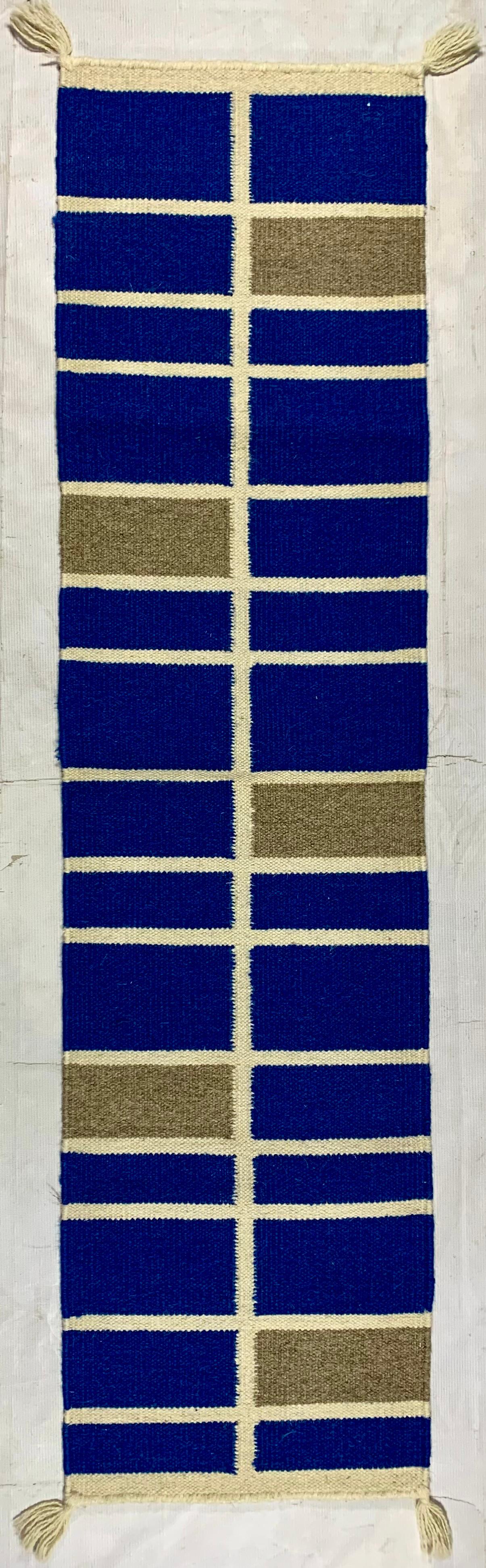 1.5x5 ft woolen Table Runner